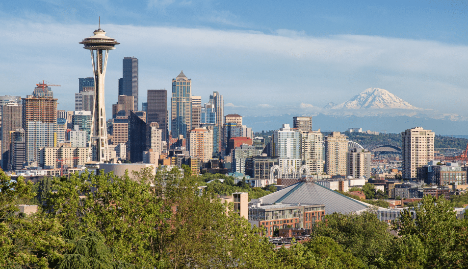 Seattle, Washington skyline in the summer.